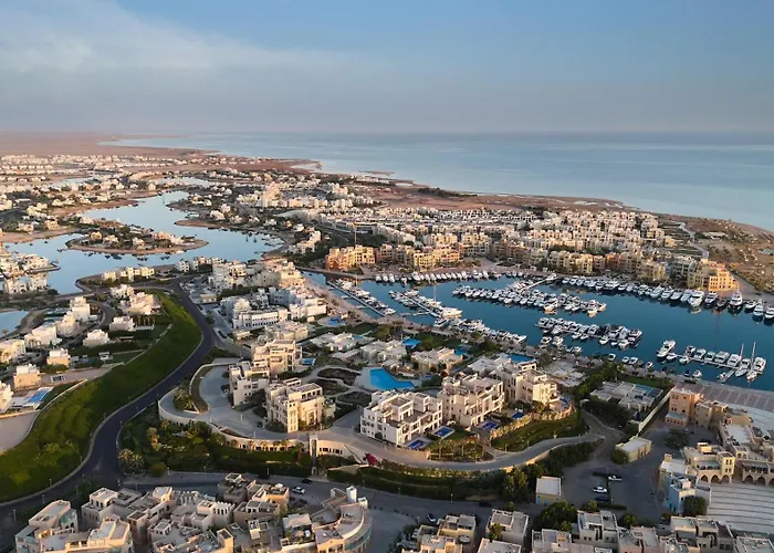 Üdülőközpont Mosaique El Gouna 4*